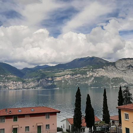Bmp Apartment Deluxe 1 Jacuzzi Riscaldata Privata Vista Lago Di Garda Бренцоне сул Гарда Екстериор снимка