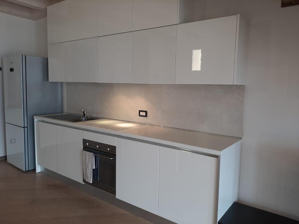Bmp Apartment Deluxe 1 Jacuzzi Riscaldata Privata Vista Lago Di Garda Бренцоне сул Гарда Екстериор снимка