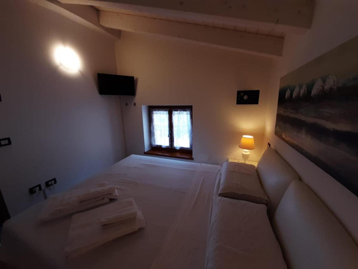 Bmp Apartment Deluxe 1 Jacuzzi Riscaldata Privata Vista Lago Di Garda Бренцоне сул Гарда Екстериор снимка