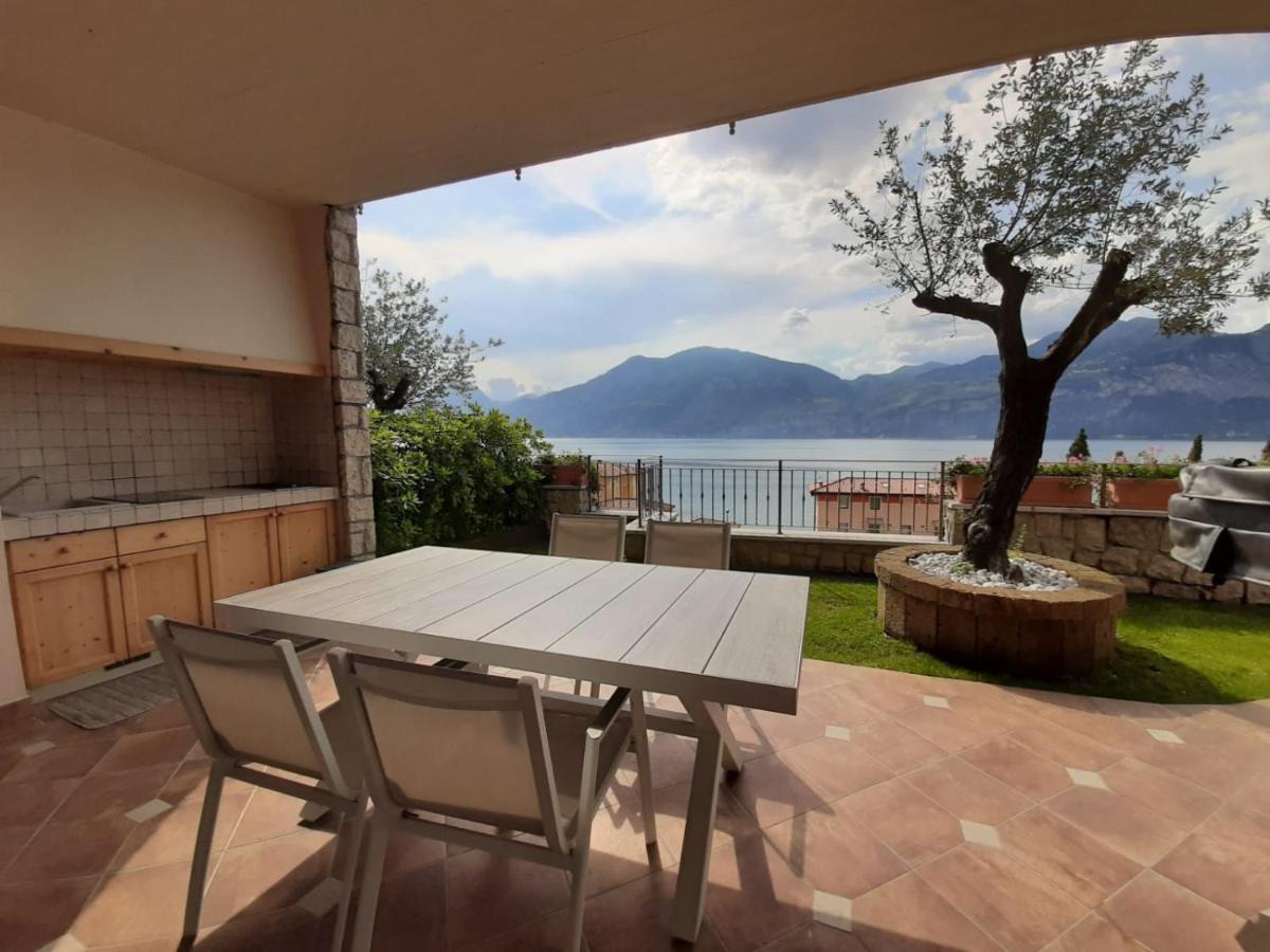 Bmp Apartment Deluxe 1 Jacuzzi Riscaldata Privata Vista Lago Di Garda Бренцоне сул Гарда Екстериор снимка