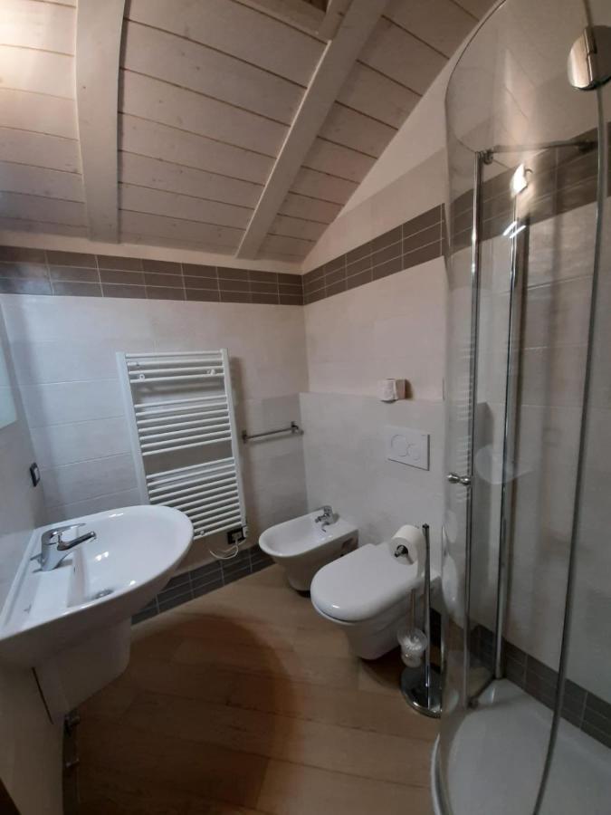Bmp Apartment Deluxe 1 Jacuzzi Riscaldata Privata Vista Lago Di Garda Бренцоне сул Гарда Екстериор снимка