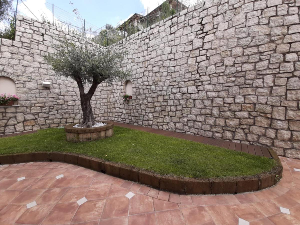 Bmp Apartment Deluxe 1 Jacuzzi Riscaldata Privata Vista Lago Di Garda Бренцоне сул Гарда Екстериор снимка